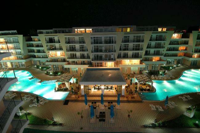 Apartament Grand Kamelia Appartement Sunny Beach Buitenkant foto