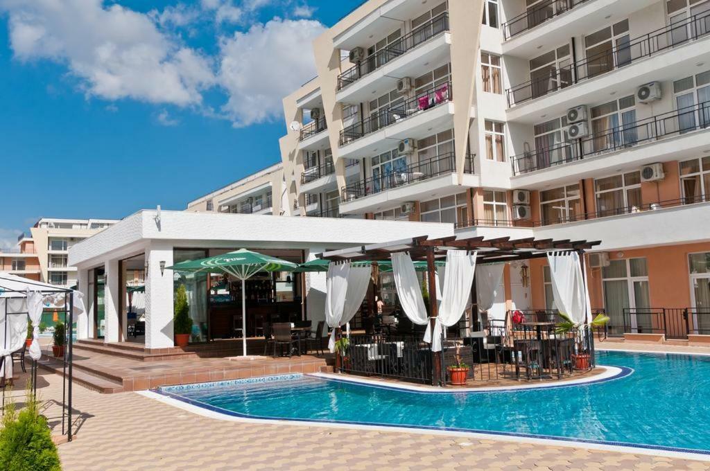Apartament Grand Kamelia Appartement Sunny Beach Buitenkant foto